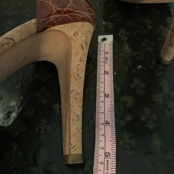 Oscar De La Renta Heels - Picture 4 of 6